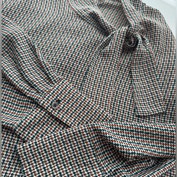 Pleione Houndstooth Tie-collar Blouse 
Size Medium - Picture 9 of 9